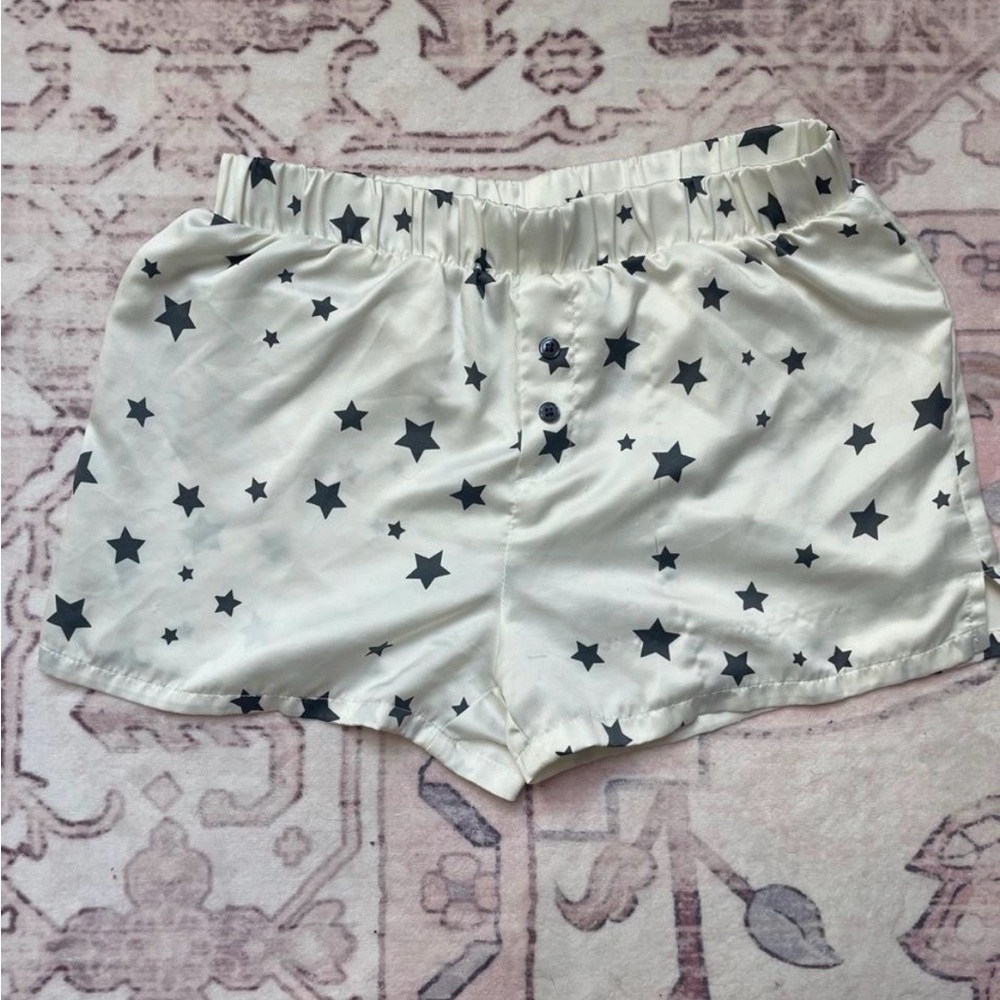 Star Print Women's Sleep Shorts - White with Black Stars